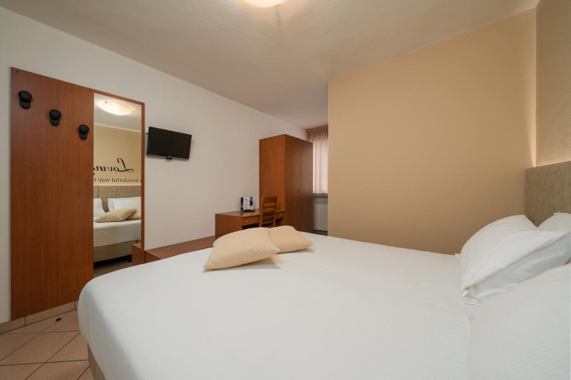 Hotel Oasi Verde Bienno Extérieur photo