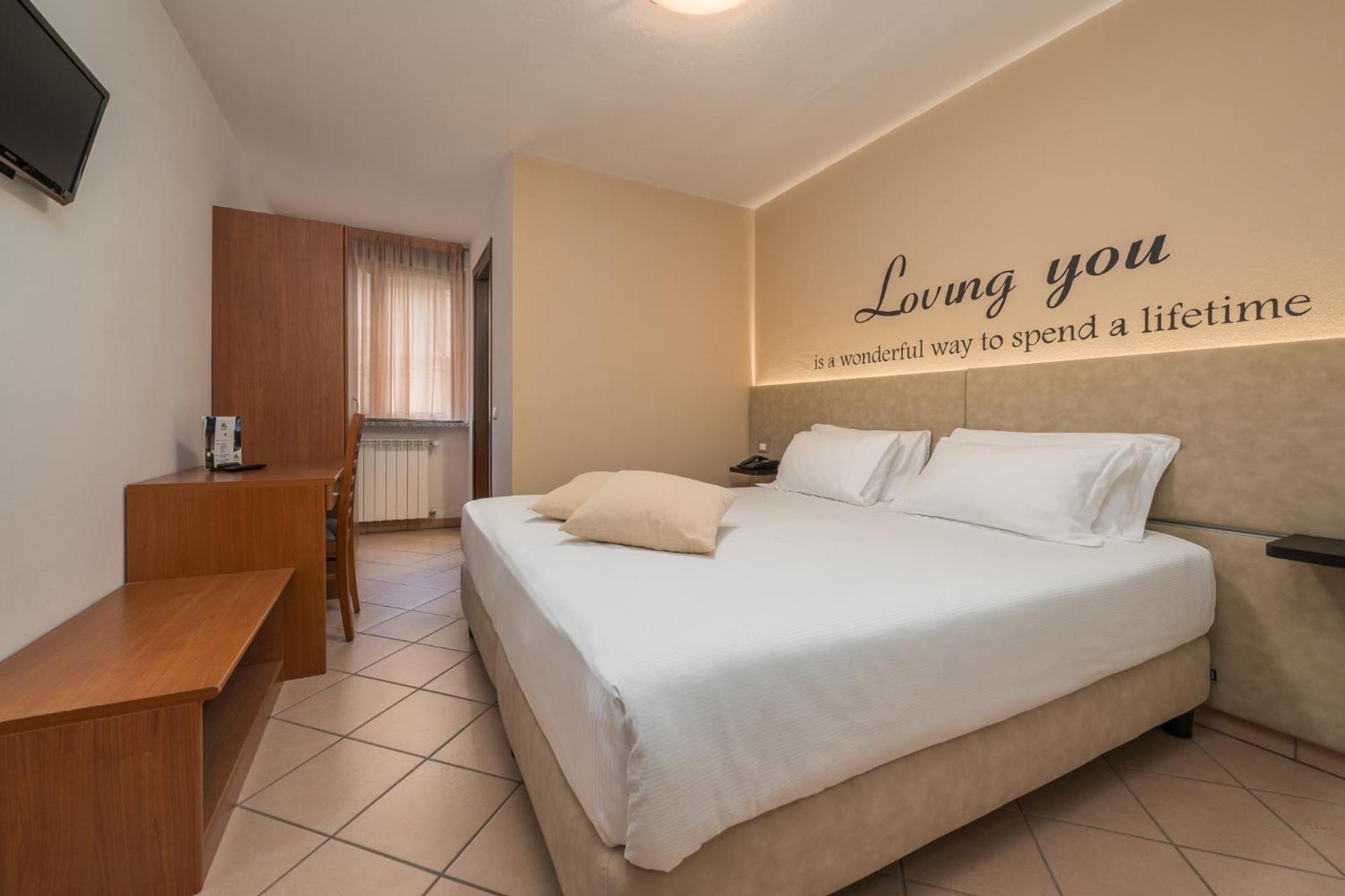 Hotel Oasi Verde Bienno Extérieur photo