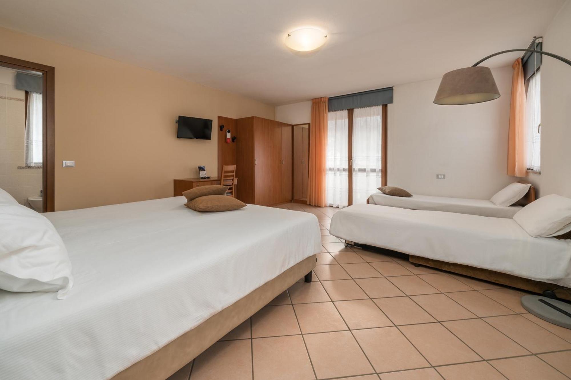 Hotel Oasi Verde Bienno Extérieur photo